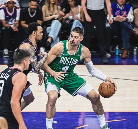 bti体育-巩固东部第二！绿军逆转大胜太阳 怀特22+8+8格林18中5